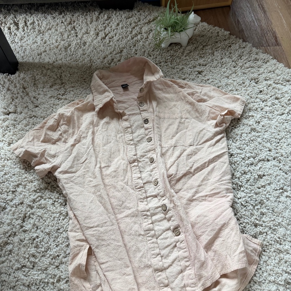 Light pink SHEIN Light Pink  button down casual collared Textured Blouse with a